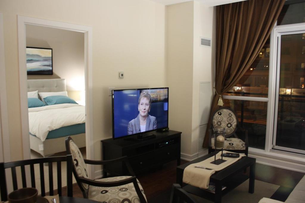 Accurate Plus Furnished Apartment- Brickstone Mews Mississauga Bilik gambar