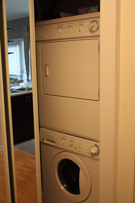 Accurate Plus Furnished Apartment- Brickstone Mews Mississauga Bilik gambar