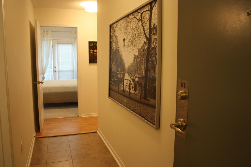 Accurate Plus Furnished Apartment- Brickstone Mews Mississauga Bilik gambar